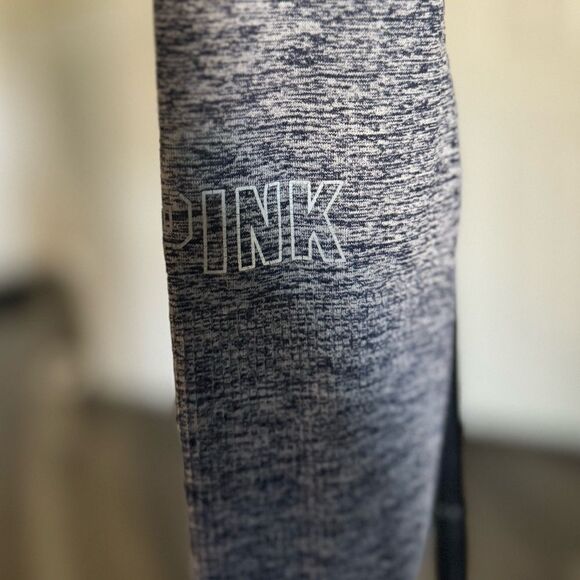 Pink by Vic Secret Activewear crop top - Picture 5 of 5